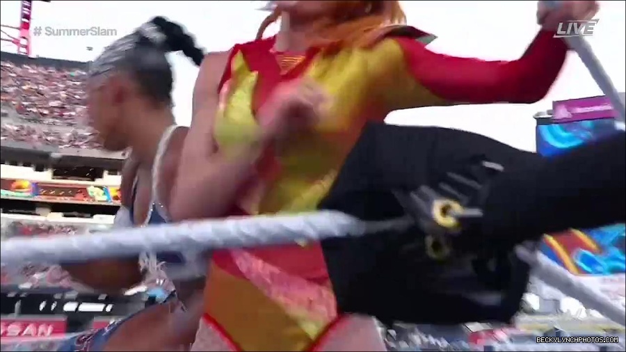 WWE_SummerSlam_2022_720p_WEB_h264-HEEL_mp4_001093254.jpg