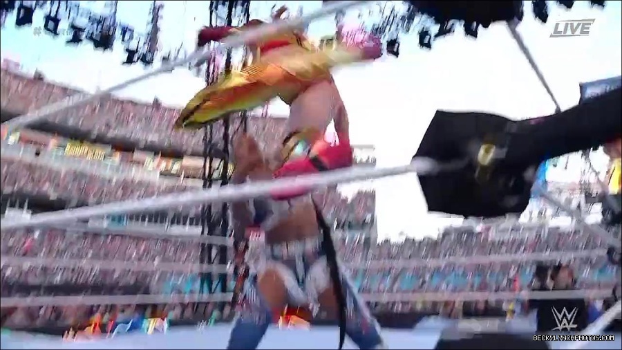 WWE_SummerSlam_2022_720p_WEB_h264-HEEL_mp4_001097254.jpg