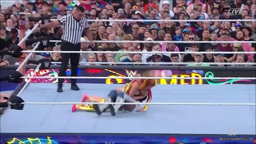 WWE_SummerSlam_2022_720p_WEB_h264-HEEL_mp4_001098054.jpg