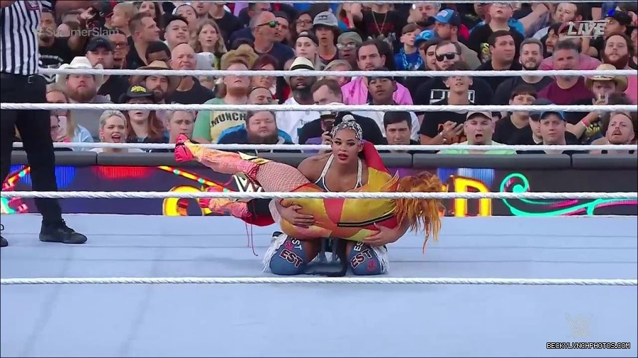 WWE_SummerSlam_2022_720p_WEB_h264-HEEL_mp4_001100854.jpg