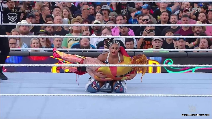 WWE_SummerSlam_2022_720p_WEB_h264-HEEL_mp4_001101254.jpg