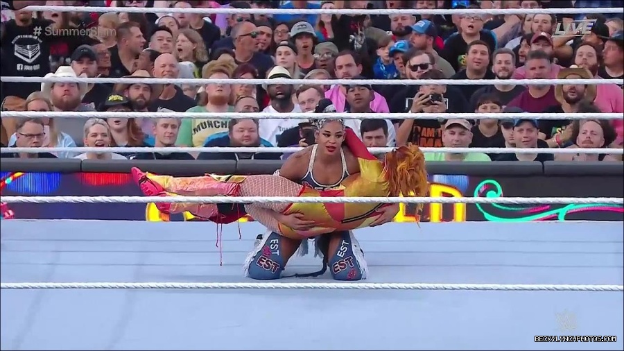 WWE_SummerSlam_2022_720p_WEB_h264-HEEL_mp4_001101654.jpg
