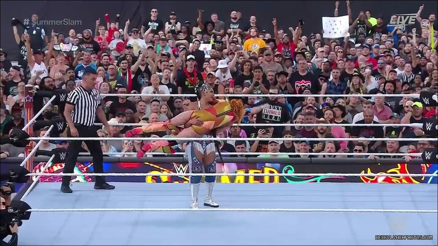 WWE_SummerSlam_2022_720p_WEB_h264-HEEL_mp4_001106454.jpg
