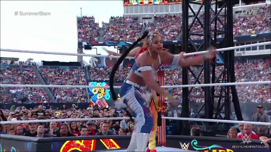 WWE_SummerSlam_2022_720p_WEB_h264-HEEL_mp4_001111654.jpg