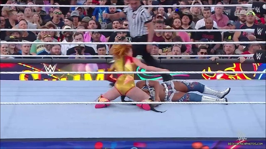 WWE_SummerSlam_2022_720p_WEB_h264-HEEL_mp4_001118854.jpg