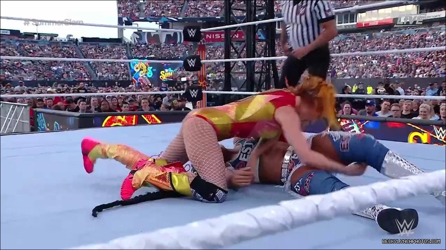 WWE_SummerSlam_2022_720p_WEB_h264-HEEL_mp4_001119254.jpg