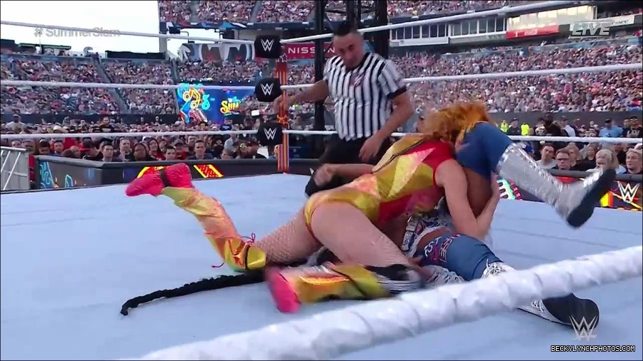 WWE_SummerSlam_2022_720p_WEB_h264-HEEL_mp4_001119654.jpg