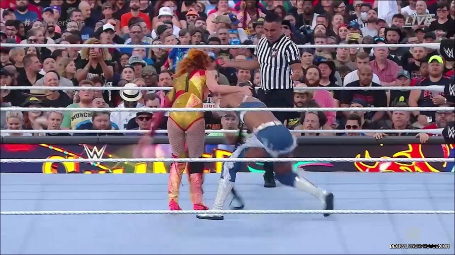 WWE_SummerSlam_2022_720p_WEB_h264-HEEL_mp4_001162854.jpg