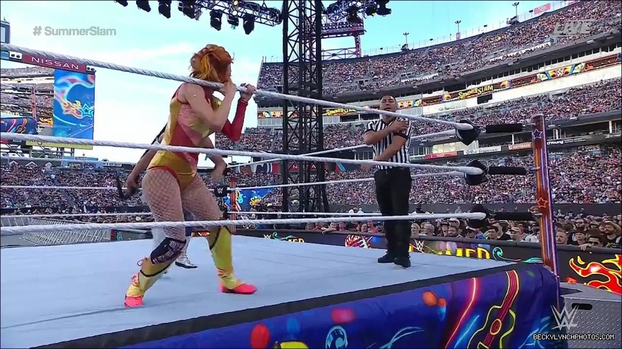 WWE_SummerSlam_2022_720p_WEB_h264-HEEL_mp4_001194120.jpg