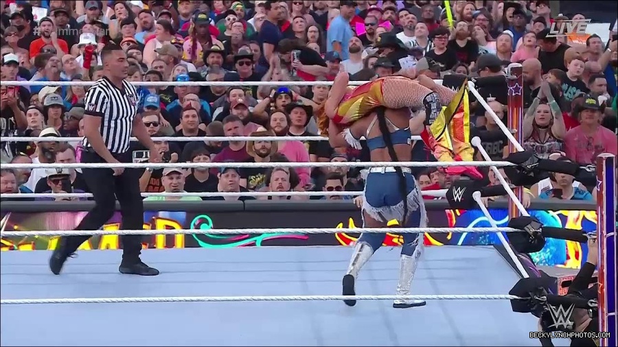 WWE_SummerSlam_2022_720p_WEB_h264-HEEL_mp4_001198120.jpg