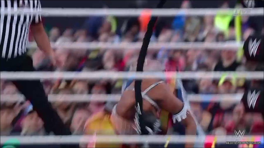 WWE_SummerSlam_2022_720p_WEB_h264-HEEL_mp4_001204120.jpg