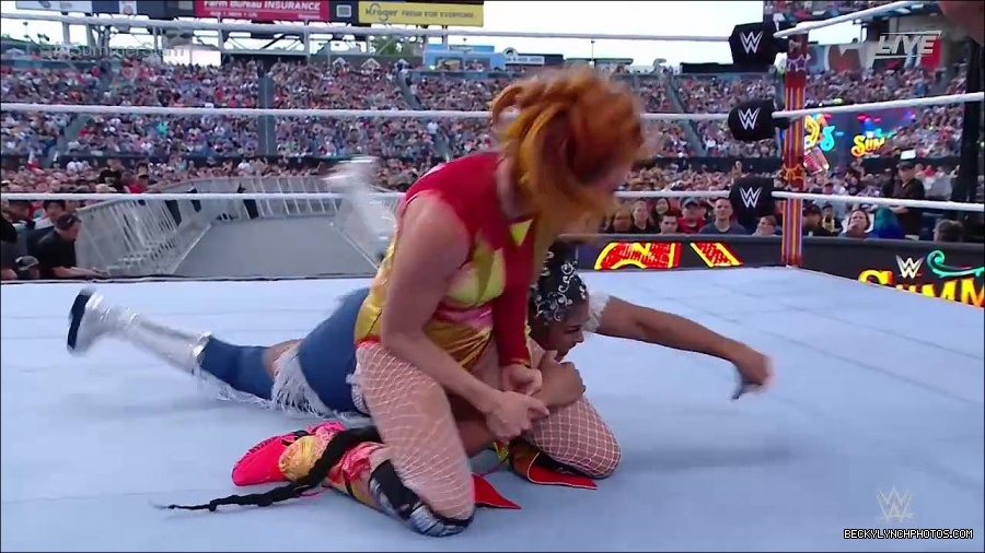 WWE_SummerSlam_2022_720p_WEB_h264-HEEL_mp4_001211720.jpg