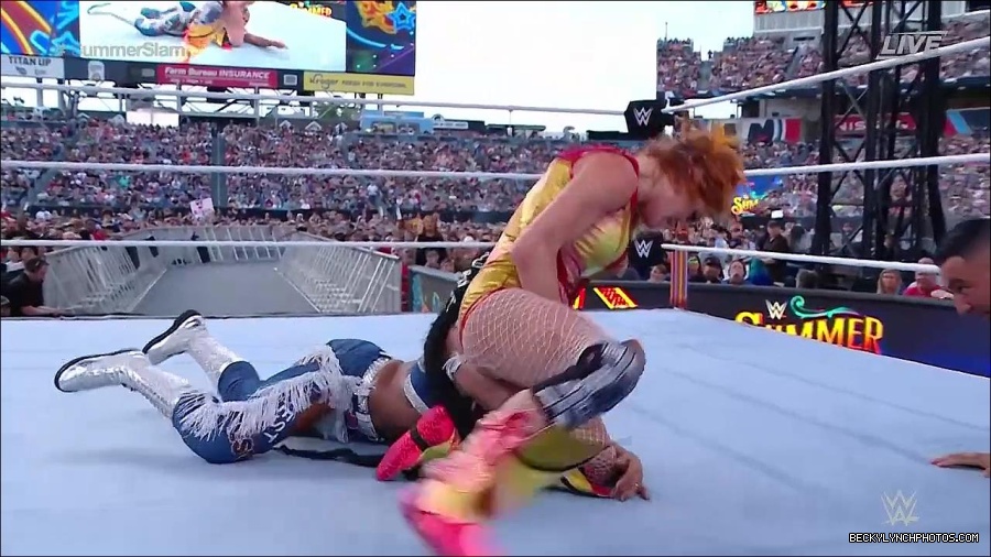 WWE_SummerSlam_2022_720p_WEB_h264-HEEL_mp4_001214920.jpg