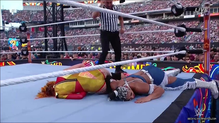 WWE_SummerSlam_2022_720p_WEB_h264-HEEL_mp4_001222120.jpg