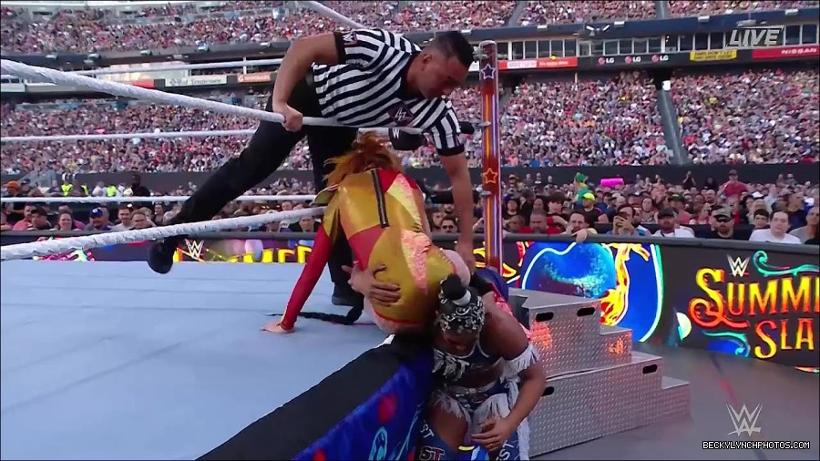 WWE_SummerSlam_2022_720p_WEB_h264-HEEL_mp4_001228120.jpg