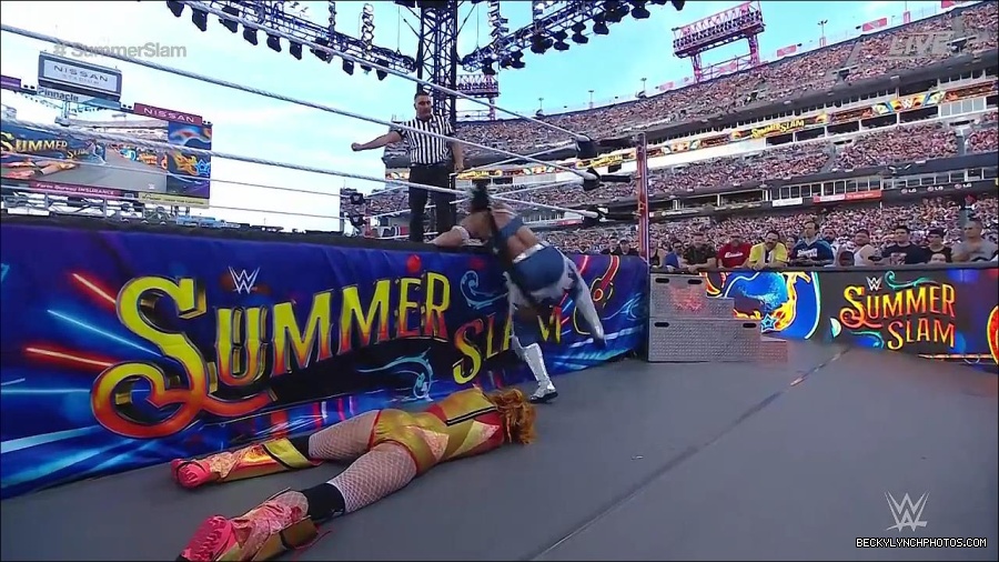 WWE_SummerSlam_2022_720p_WEB_h264-HEEL_mp4_001253720.jpg