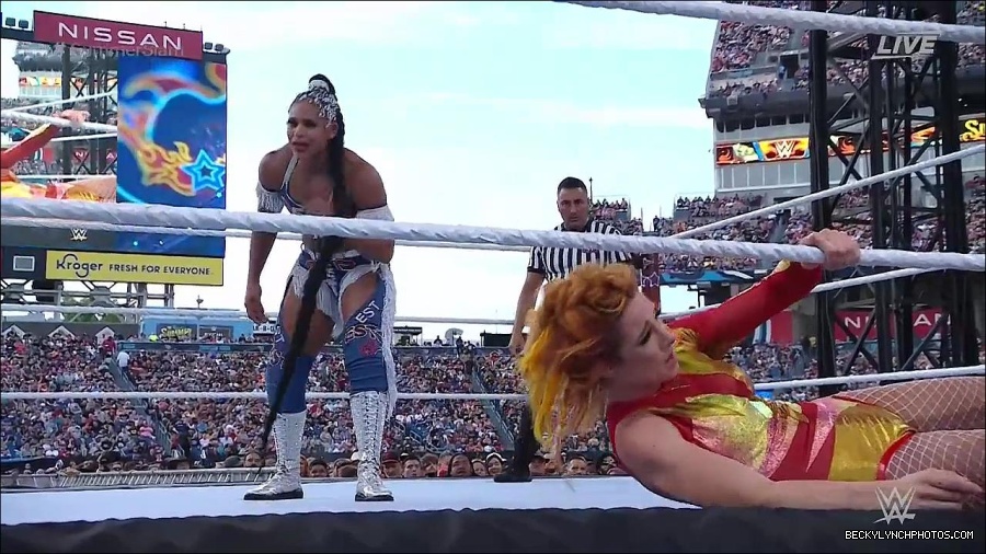 WWE_SummerSlam_2022_720p_WEB_h264-HEEL_mp4_001280520.jpg