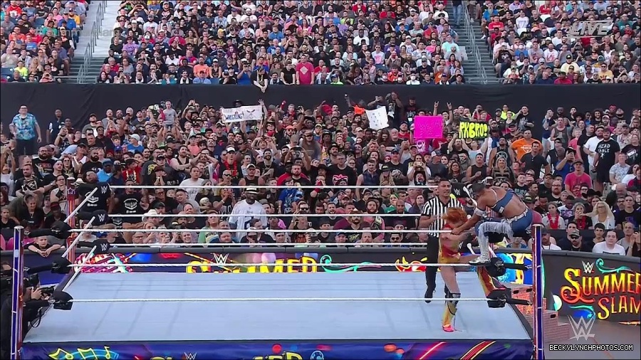 WWE_SummerSlam_2022_720p_WEB_h264-HEEL_mp4_001320520.jpg