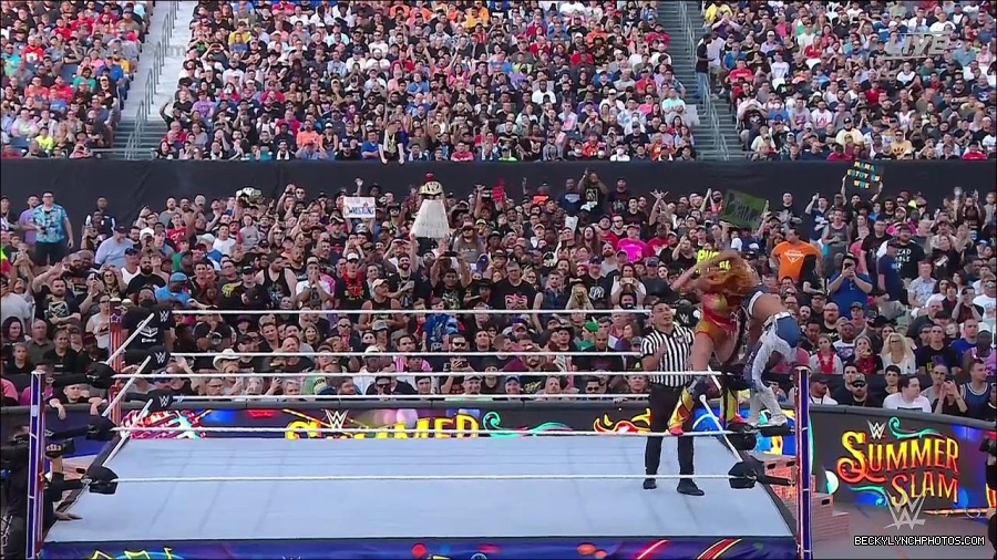 WWE_SummerSlam_2022_720p_WEB_h264-HEEL_mp4_001331720.jpg