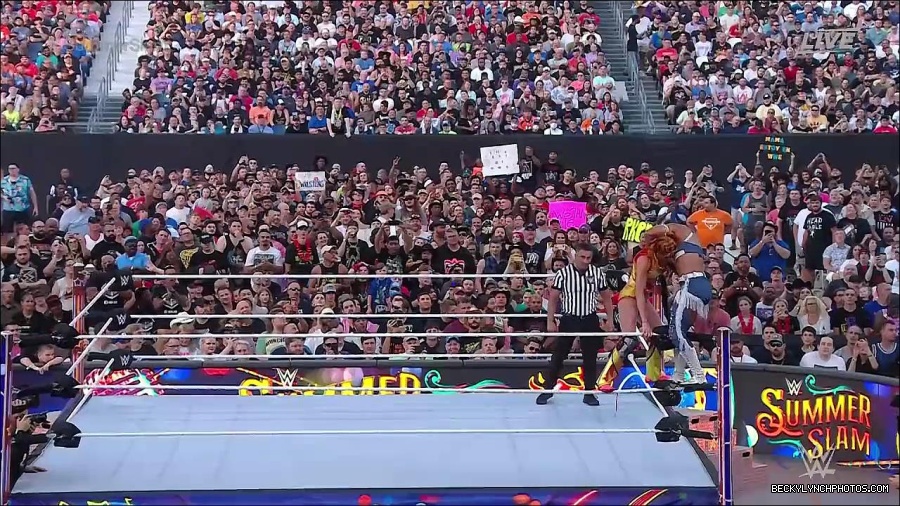 WWE_SummerSlam_2022_720p_WEB_h264-HEEL_mp4_001335320.jpg