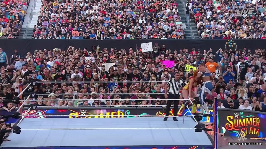 WWE_SummerSlam_2022_720p_WEB_h264-HEEL_mp4_001336120.jpg