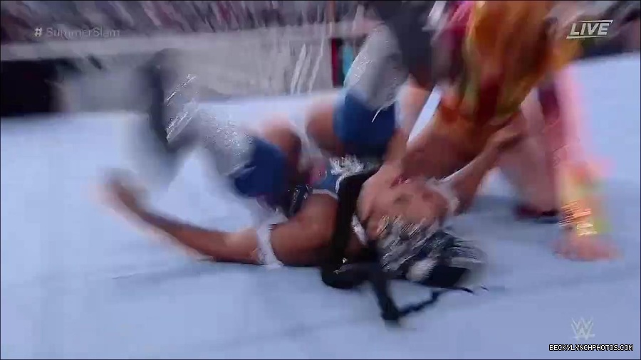 WWE_SummerSlam_2022_720p_WEB_h264-HEEL_mp4_001343720.jpg
