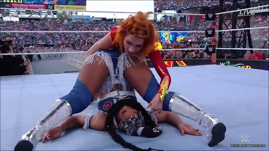 WWE_SummerSlam_2022_720p_WEB_h264-HEEL_mp4_001344920.jpg