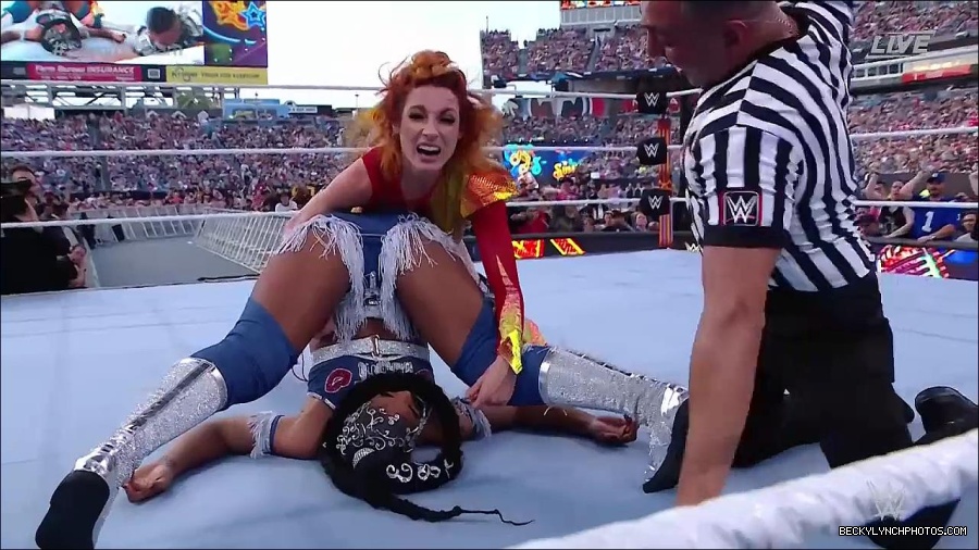 WWE_SummerSlam_2022_720p_WEB_h264-HEEL_mp4_001346120.jpg