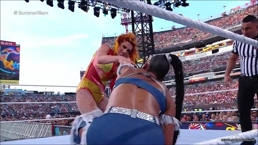 WWE_SummerSlam_2022_720p_WEB_h264-HEEL_mp4_001398920.jpg