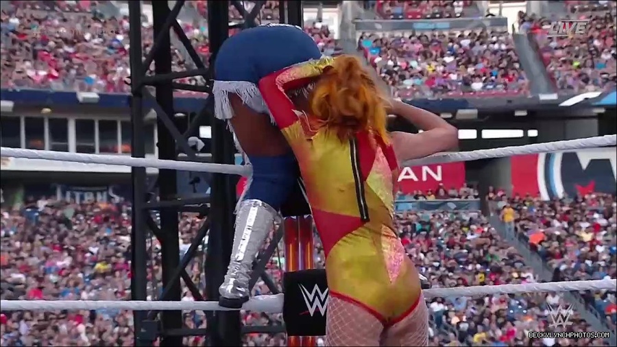 WWE_SummerSlam_2022_720p_WEB_h264-HEEL_mp4_001413720.jpg