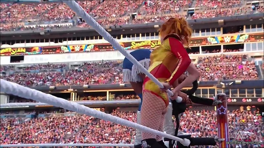 WWE_SummerSlam_2022_720p_WEB_h264-HEEL_mp4_001415720.jpg