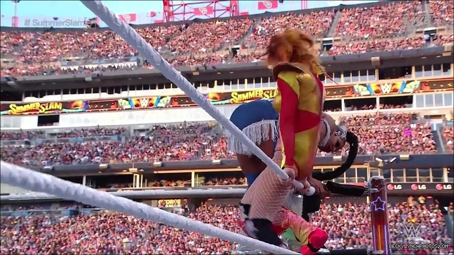 WWE_SummerSlam_2022_720p_WEB_h264-HEEL_mp4_001416520.jpg