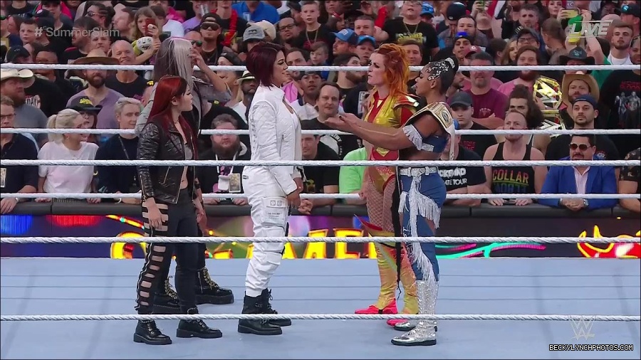 WWE_SummerSlam_2022_720p_WEB_h264-HEEL_mp4_001878254.jpg