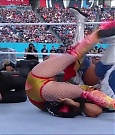 WWE_SummerSlam_2022_720p_WEB_h264-HEEL_mp4_000836454.jpg