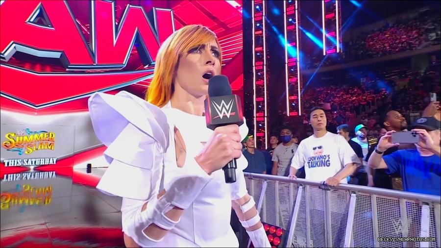 WWE_Monday_Night_RAW_2022_07_25_720p_HDTV_x264-Star_mkv_004388250.jpg