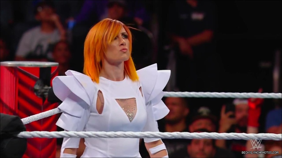 WWE_Monday_Night_RAW_2022_07_25_720p_HDTV_x264-Star_mkv_004411450.jpg