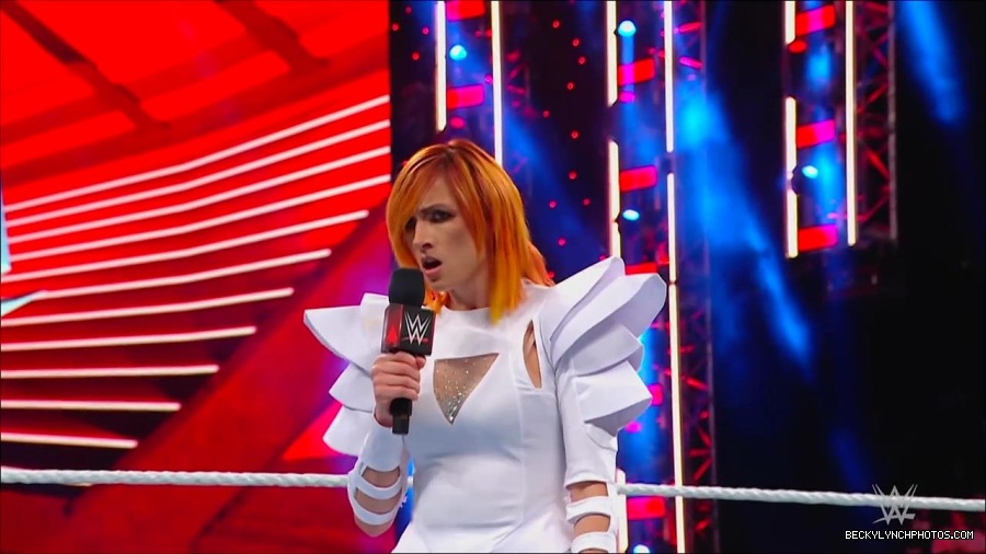 WWE_Monday_Night_RAW_2022_07_25_720p_HDTV_x264-Star_mkv_004417450.jpg