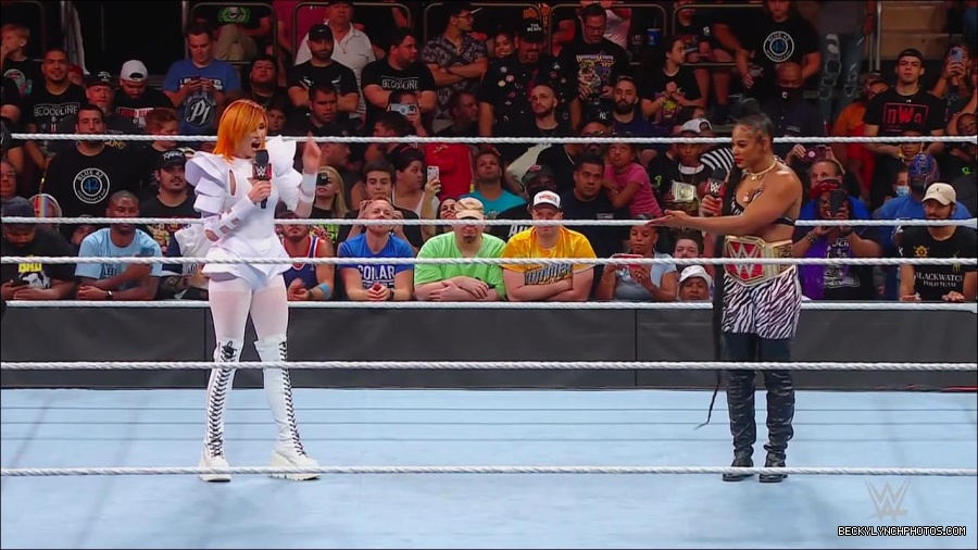 WWE_Monday_Night_RAW_2022_07_25_720p_HDTV_x264-Star_mkv_004419450.jpg