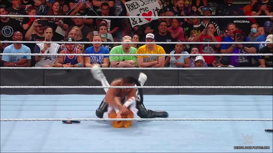 WWE_Monday_Night_RAW_2022_07_25_720p_HDTV_x264-Star_mkv_004433450.jpg