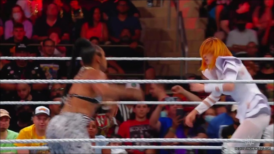 WWE_Monday_Night_RAW_2022_07_25_720p_HDTV_x264-Star_mkv_004456250.jpg