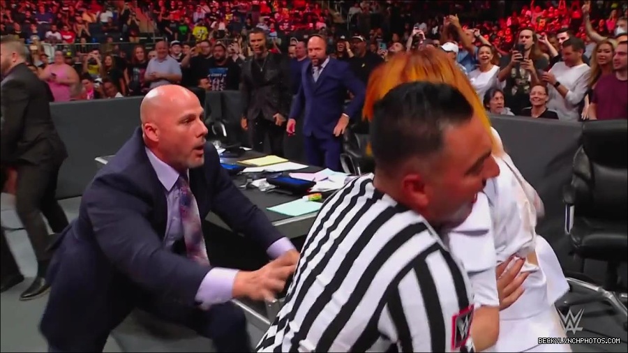 WWE_Monday_Night_RAW_2022_07_25_720p_HDTV_x264-Star_mkv_004502250.jpg