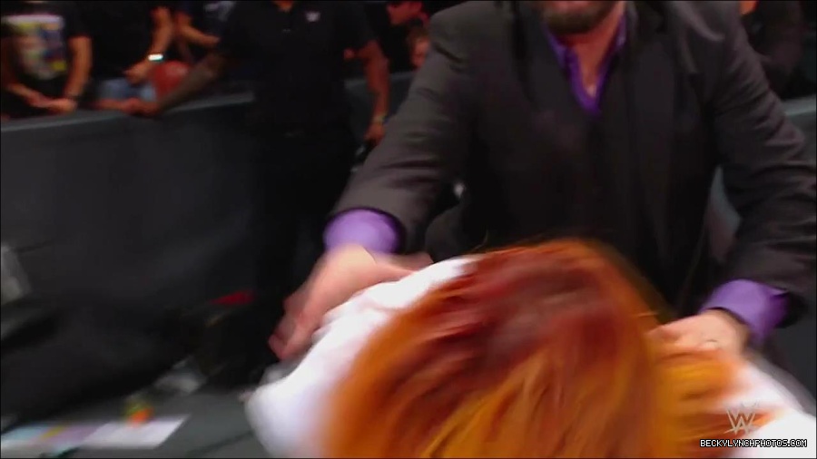 WWE_Monday_Night_RAW_2022_07_25_720p_HDTV_x264-Star_mkv_004517850.jpg