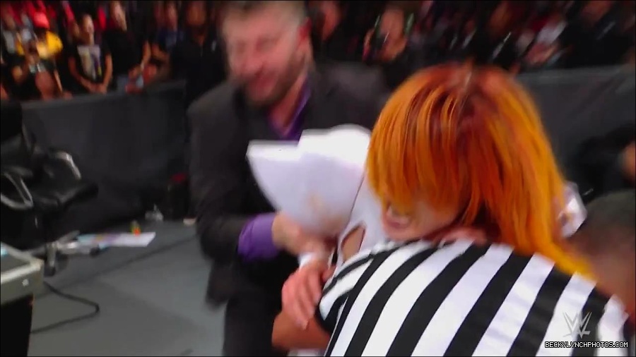 WWE_Monday_Night_RAW_2022_07_25_720p_HDTV_x264-Star_mkv_004518250.jpg