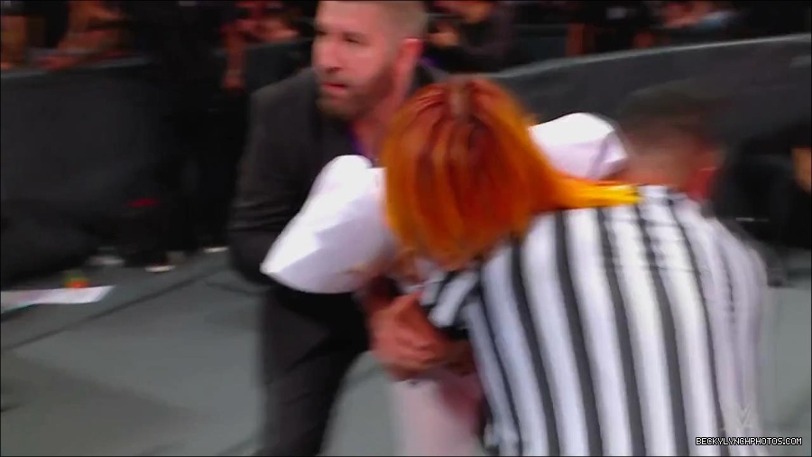 WWE_Monday_Night_RAW_2022_07_25_720p_HDTV_x264-Star_mkv_004519050.jpg