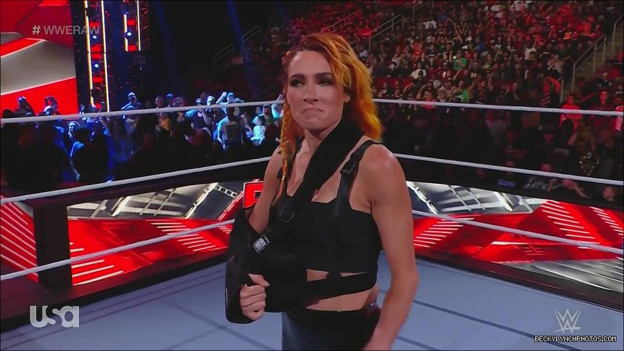 WWE_Monday_Night_Raw_2022_08_01_720p_HDTV_x264-NWCHD_mp4_000257523.jpg