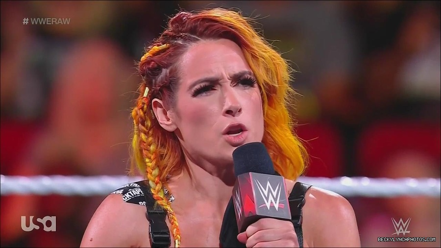 WWE_Monday_Night_Raw_2022_08_01_720p_HDTV_x264-NWCHD_mp4_000287153.jpg