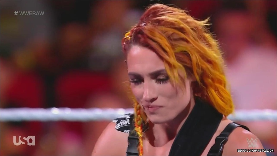 WWE_Monday_Night_Raw_2022_08_01_720p_HDTV_x264-NWCHD_mp4_000301968.jpg