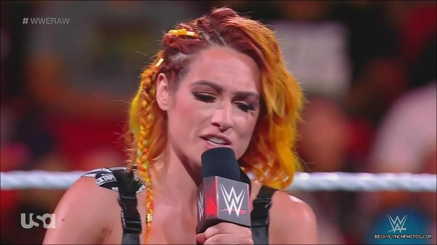 WWE_Monday_Night_Raw_2022_08_01_720p_HDTV_x264-NWCHD_mp4_000307974.jpg