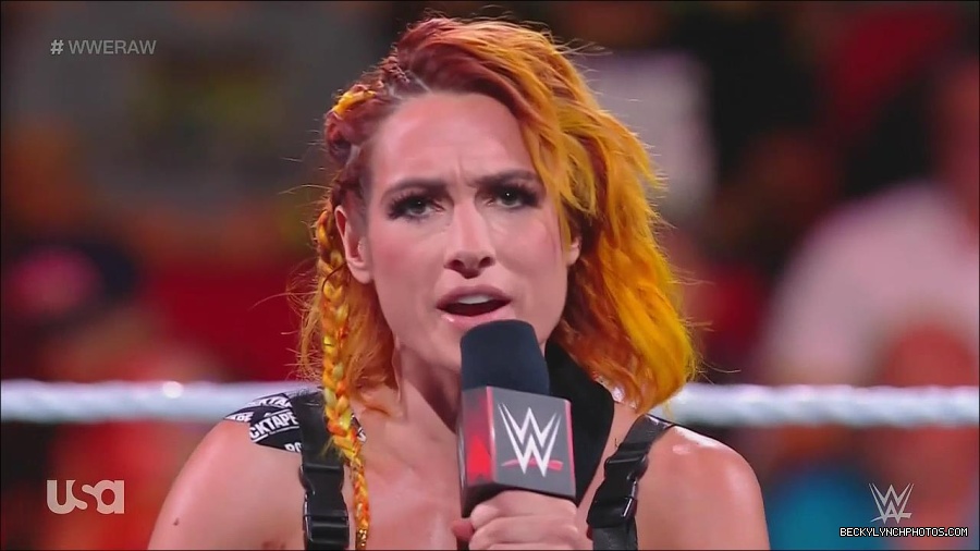 WWE_Monday_Night_Raw_2022_08_01_720p_HDTV_x264-NWCHD_mp4_000309575.jpg