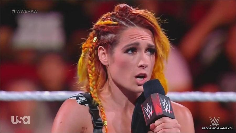 WWE_Monday_Night_Raw_2022_08_01_720p_HDTV_x264-NWCHD_mp4_000336402.jpg